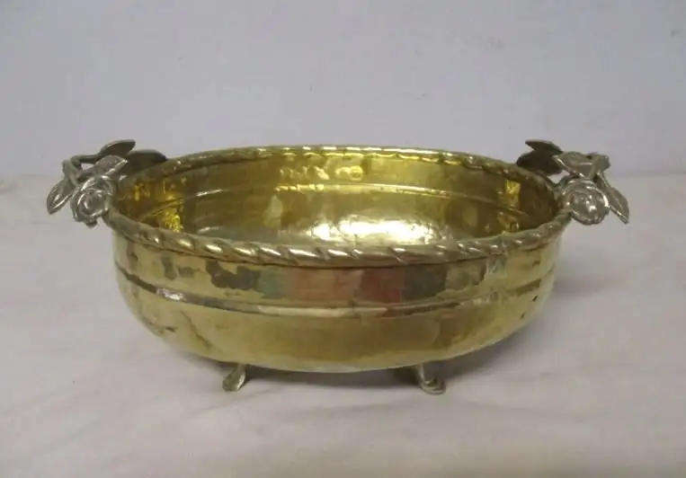 Vintage  brass Hammered Footed oval fruit bowl or dish. Ornate roses handles. 30 x 18 x 13cm