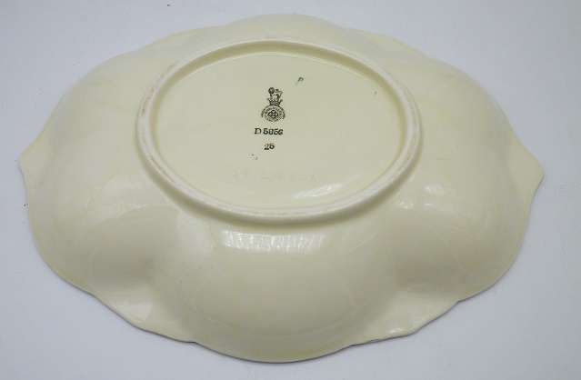 ROYAL DOULTON OVAL BOWL ANEMONE PATTERN OVAL BOWL D5856