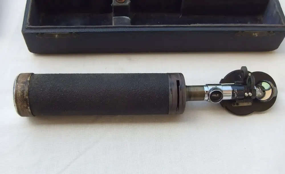 RARE COLLECTION OF 7 ANTIQUE &  VINTAGE MEDICAL AND SCIENTIFIC INSTRUMENTS & MICROSCOPE EQUIPMENT