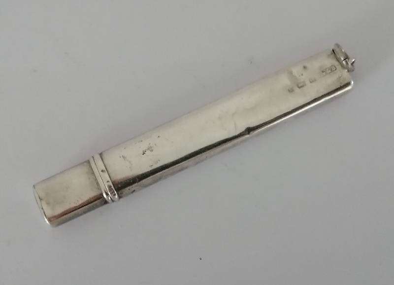 For SALVA NOS ONLY PLEASE! Hallmarked silver Chatelaine pencil. Birmingham 1903. 9 x 6.5cm 3.9g