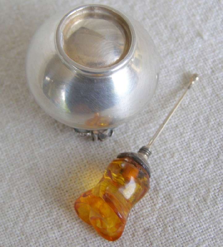 Exquisite Miniature Silver Travelling Perfume bottle. Amber Rose finial & cabochon insets 4.5cm 16g