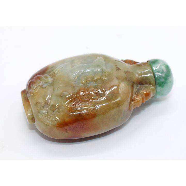 CHINESE 20th Century jade 'Horse and Dragon' snuff bottle. 7cm