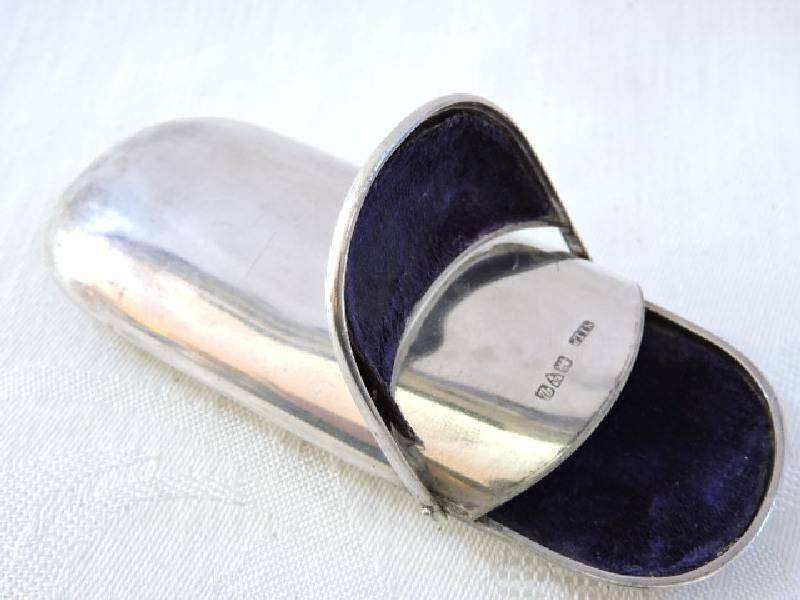 Rare Hallmarked Silver Eyeglasses Case Chester, 1920.  Stokes & Ireland. 71.6g