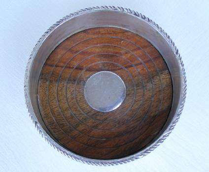 Celtic Design Silver Plated Wine or Champagne bottle Coaster 13 x 5.5cm