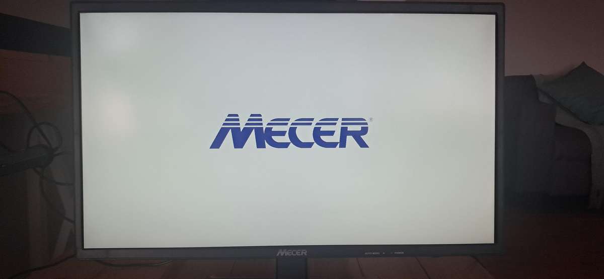 Mecer 24" Screen A2486