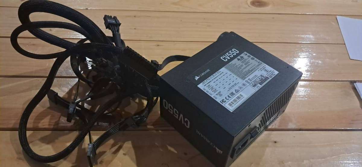 Corsair CV550 Power Supply