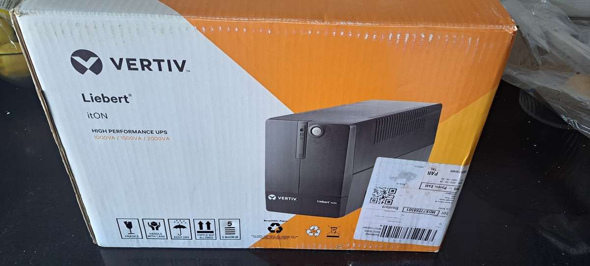 VERTIV Liebert High Performance UPS 1000AV