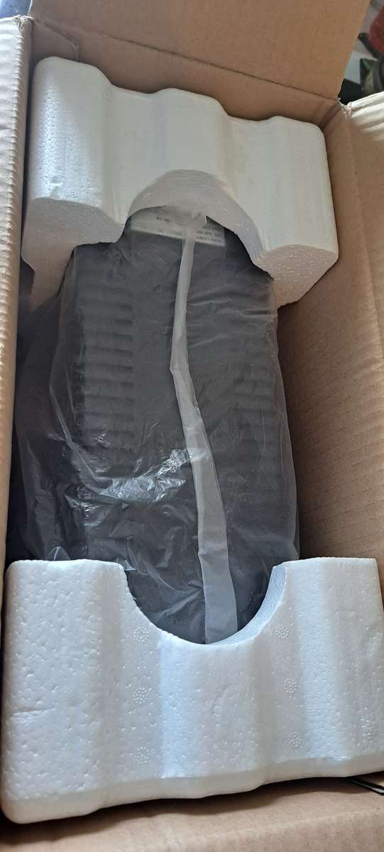 VERTIV Liebert High Performance UPS 1000AV