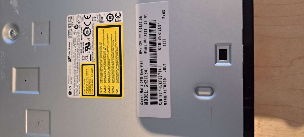 2 x Sata Hard Drives + DVD RW + 10 x Long Sata Cables