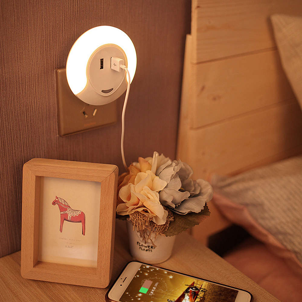Light-controlled Bedside Lamp With Dual USB Charger