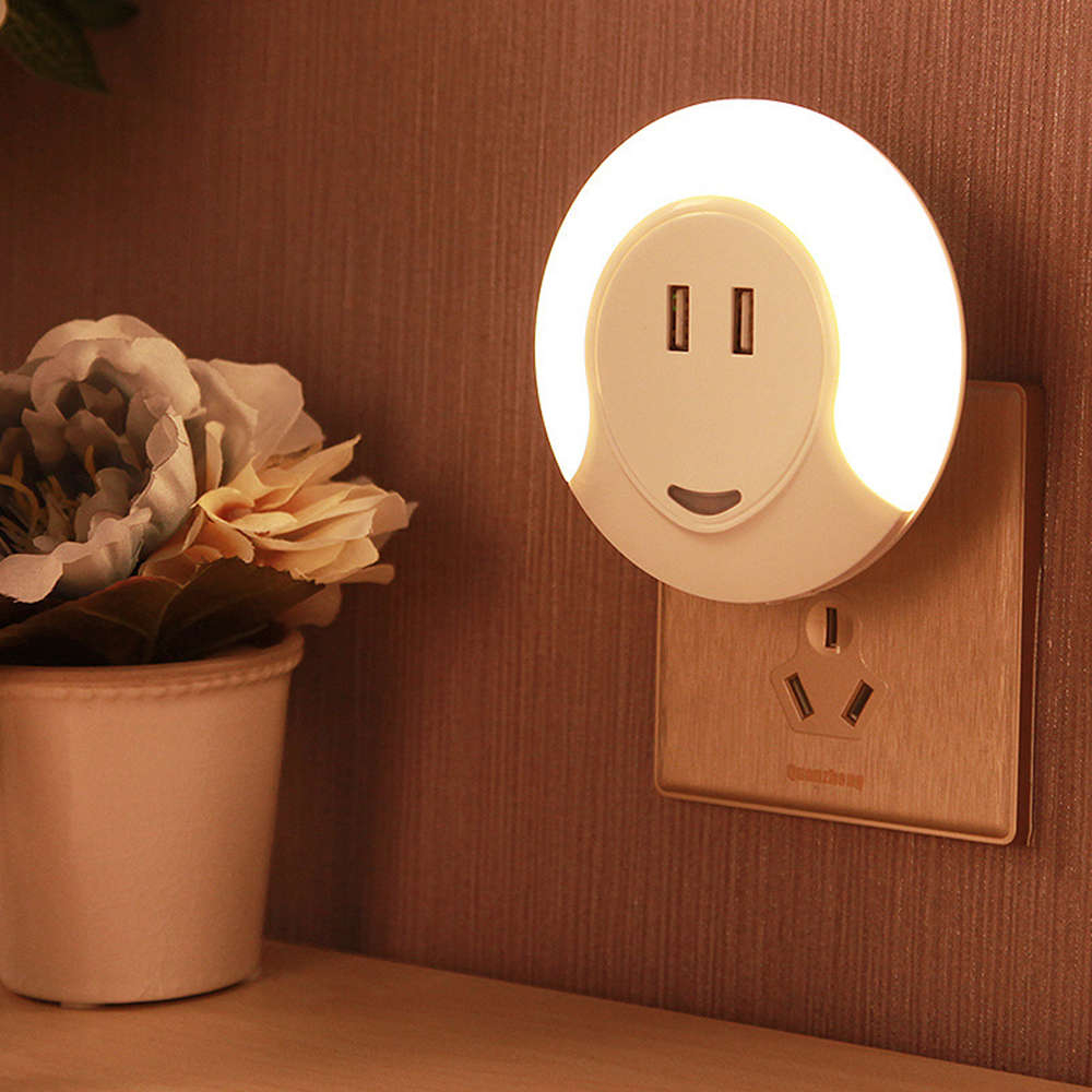 Light-controlled Bedside Lamp With Dual USB Charger