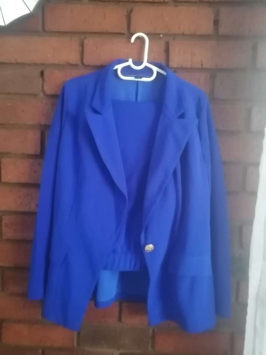 LADIES SUIT
