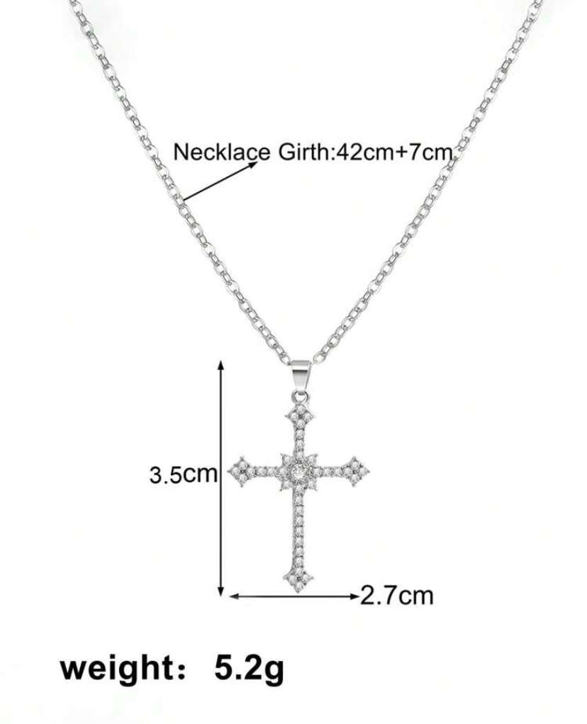 Lovely diamante Cross design necklace