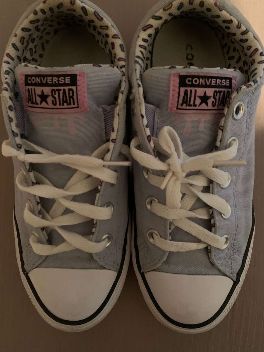 Gorgeous Converse Takkie