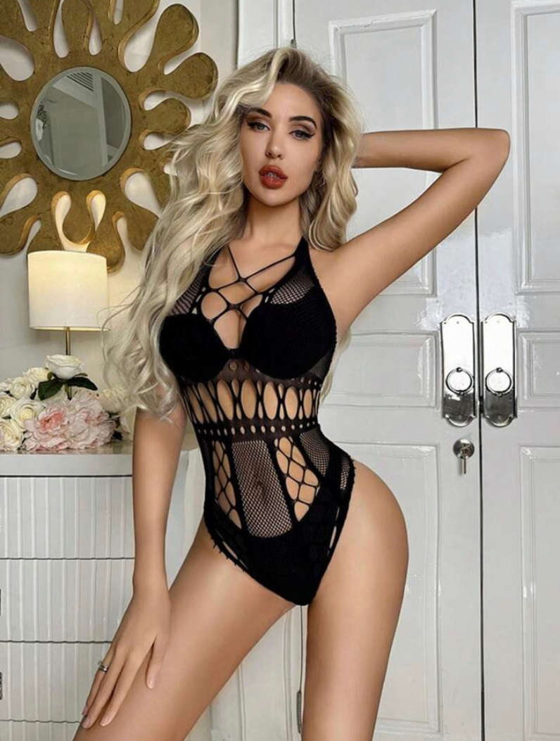 Gorgeous black lace bodycon