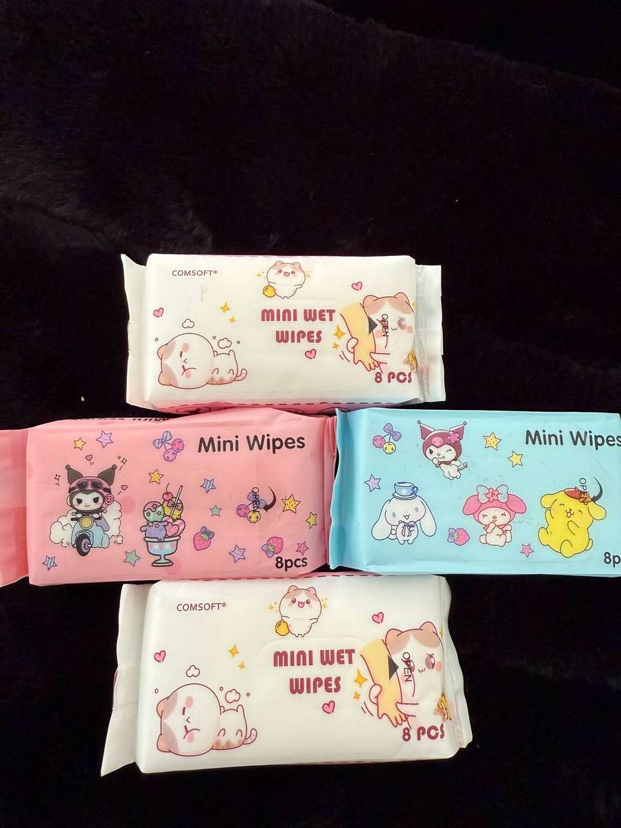 4 pack mini wet wipes
