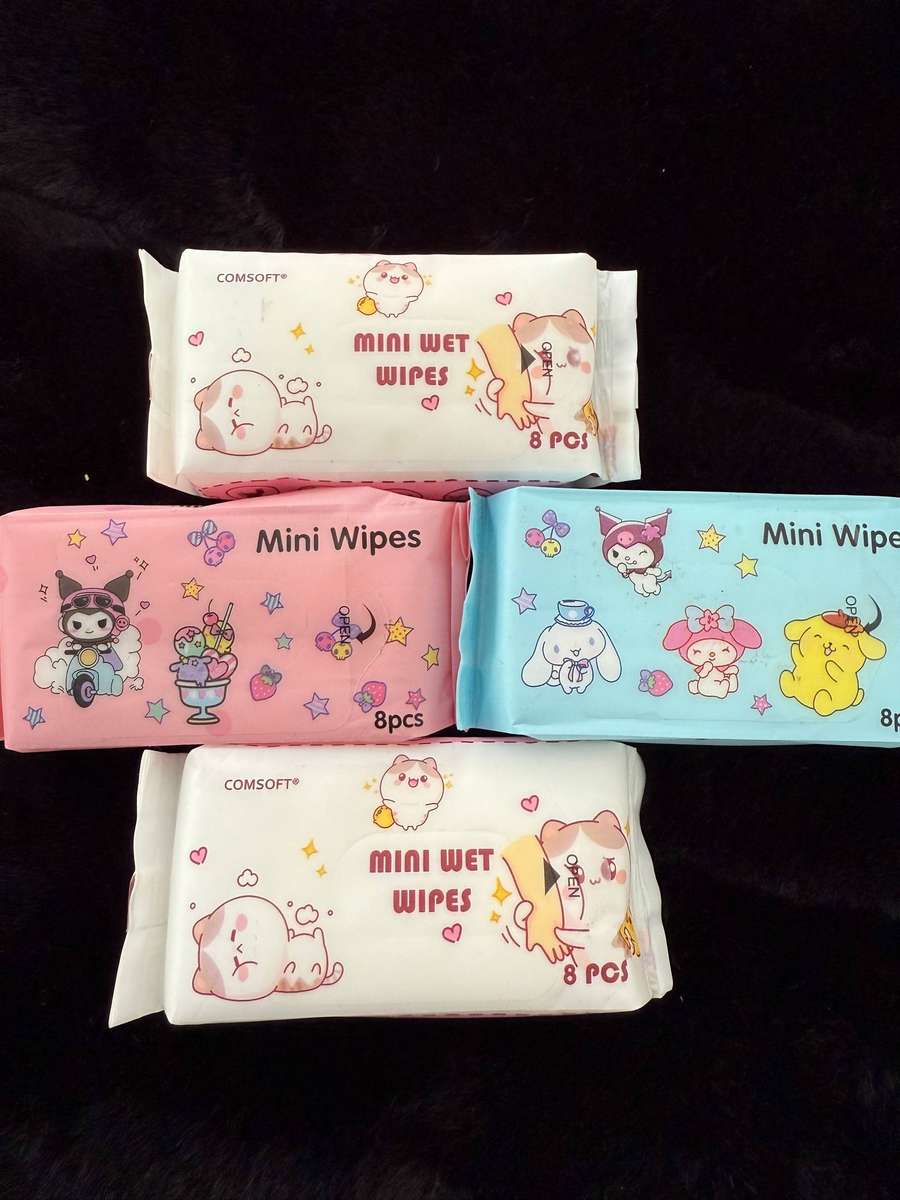 4 pack mini wet wipes