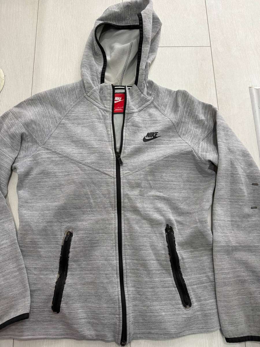Nike Jacket | Sporty, Lightweight & Stylish | Everyday Essential