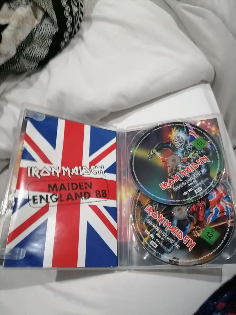 Iron Maiden - Maiden England