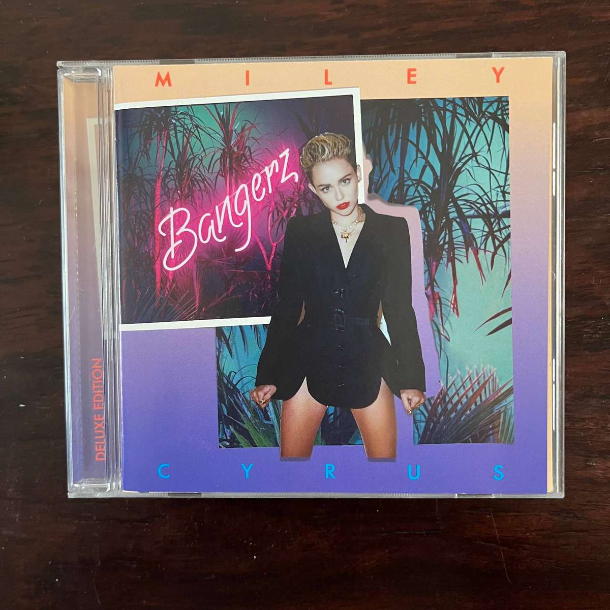 Miley Cyrus - Bangerz CD Deluxe Edition South African Press (2)