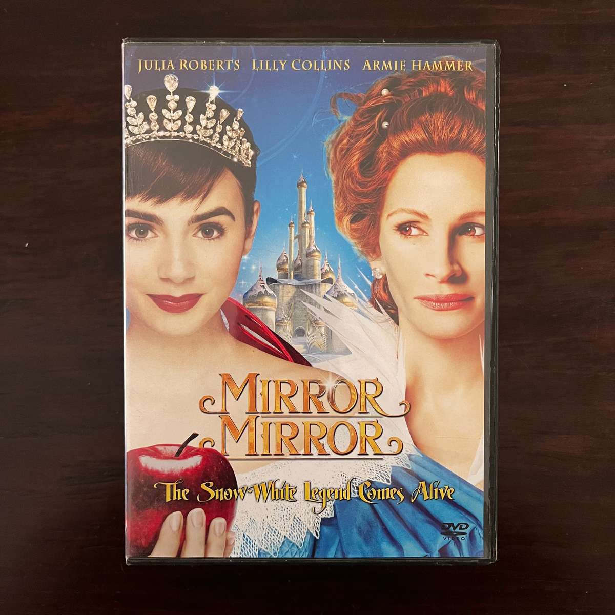 Mirror Mirror DVD South African Press Julia Roberts Snow White