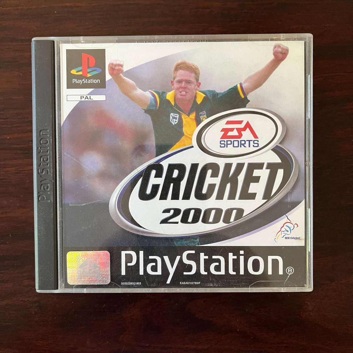 PS1 Cricket 2000
