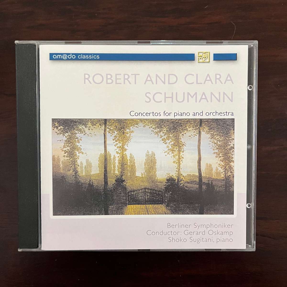 Robert and Clara Schumann - Concertos for Piano and Orchestra CD Import