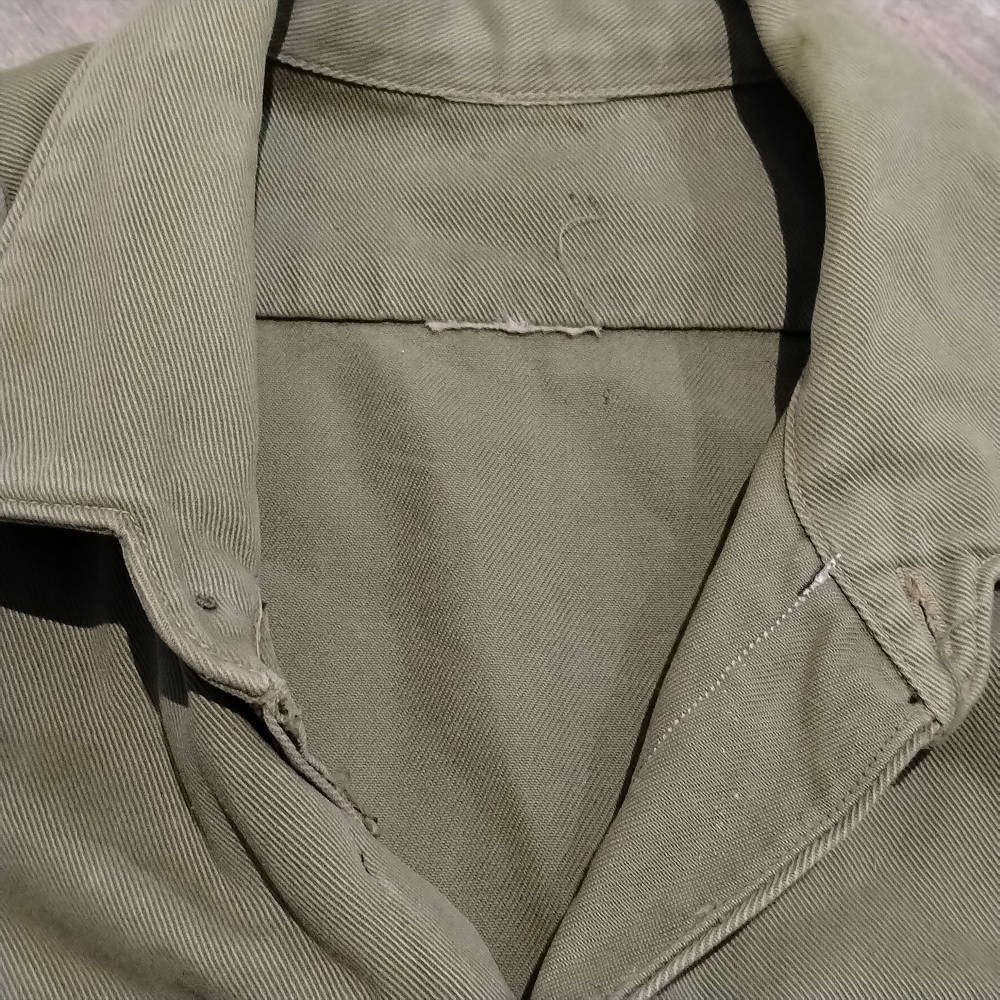 Rhodesian Army 2nd Brigade short sleeve shirt - olive green - damage to sleeve.