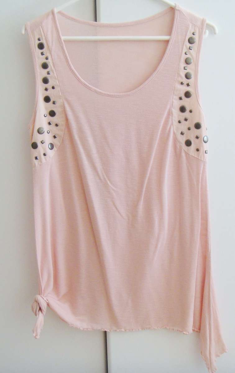 Ladies   Tops  -   Size  medium -   Beautiful Salmon colour   - Virtually New