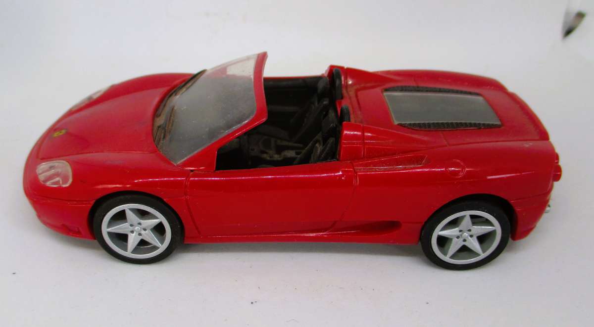 SHELL Ferrari 360 Spider 2006 V-Power Model Car by Hot Wheels 1:38