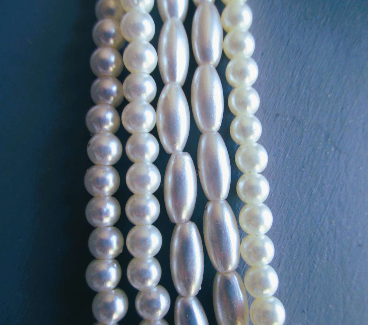 Vintage 5 strand faux pearl necklace. 460mm