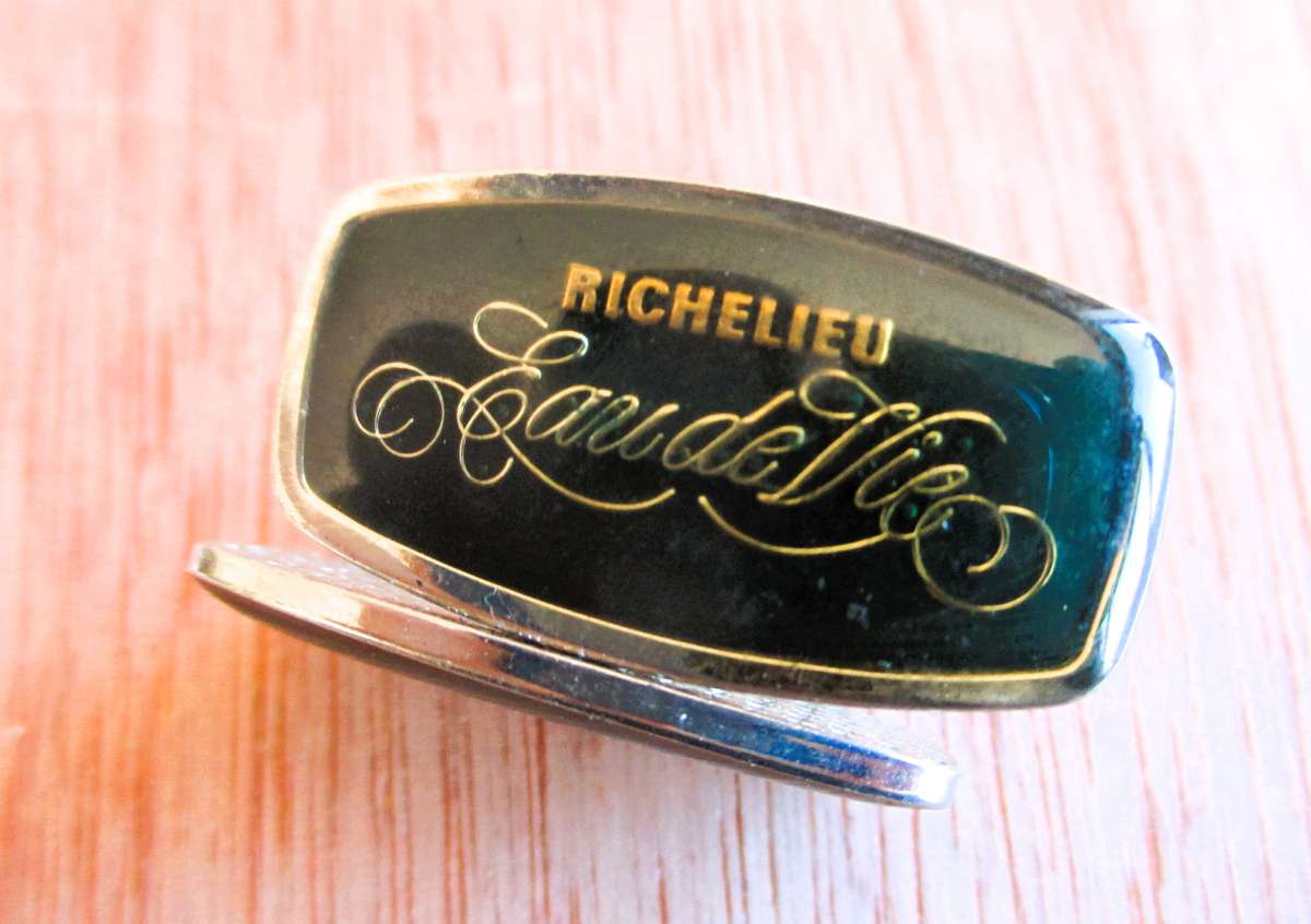 Vintage Richelieu Cufflinks.