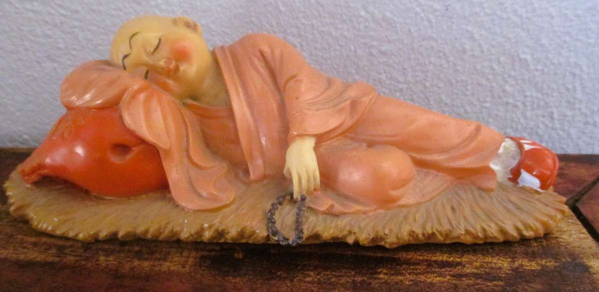 Vintage Shaolin Baby Monk Resin Figurenetaking a rest. Very Collectable. 160x60mm
