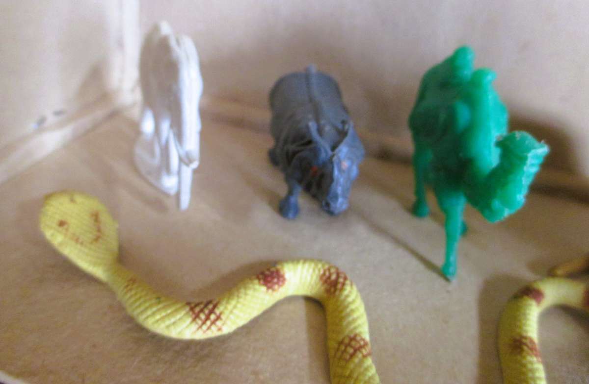 Lot of Vtg Plastic Farm Safari Zoo Animals. Scale as per photo.