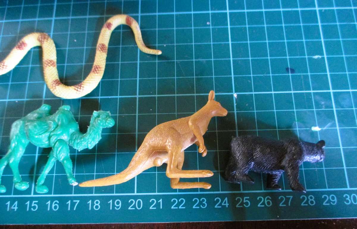 Lot of Vtg Plastic Farm Safari Zoo Animals. Scale as per photo.