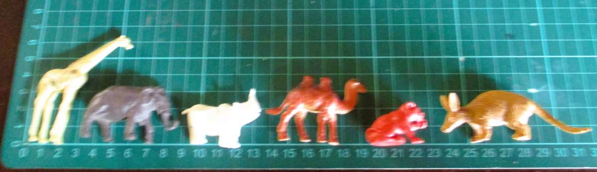 Lot of Vtg Plastic Farm Safari Zoo Animals. Scale as per photo.