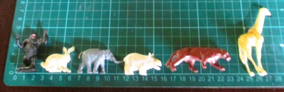 Lot of Vtg Plastic Farm Safari Zoo Animals. Scale as per photo.