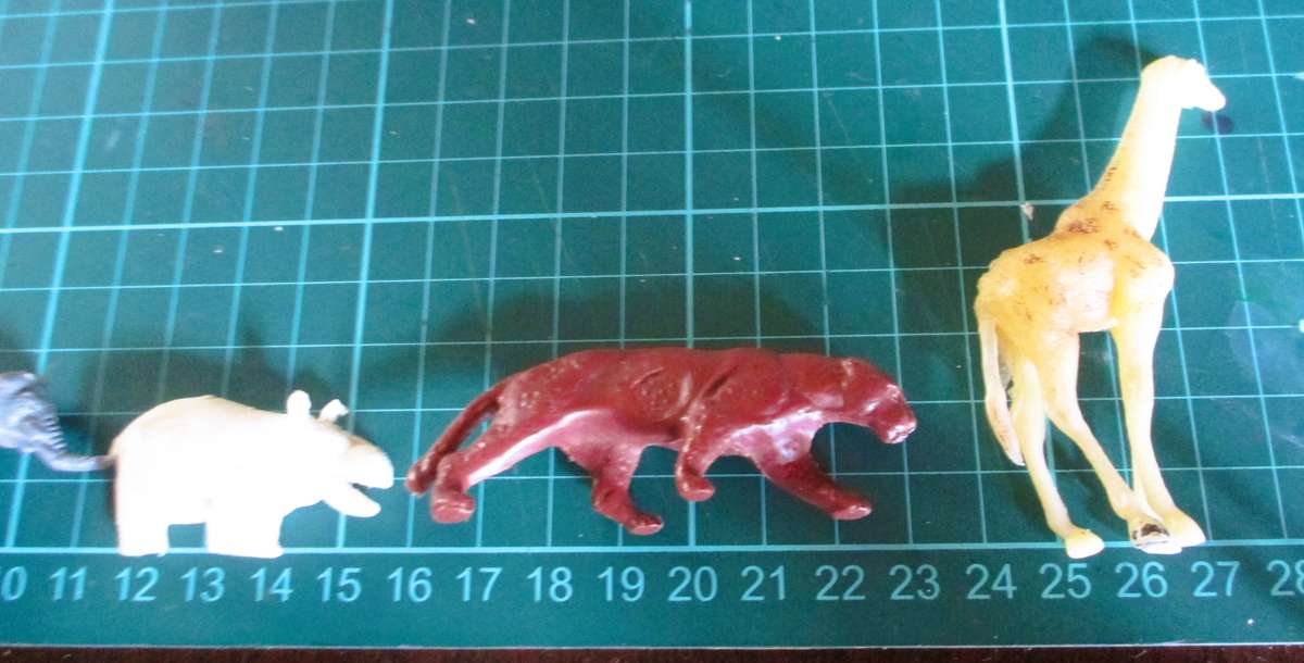 Lot of Vtg Plastic Farm Safari Zoo Animals. Scale as per photo.