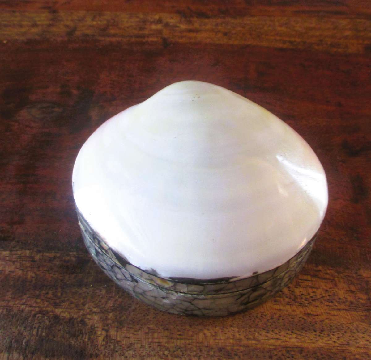 Clam Handcrafted White Capiz Seashell Abalone Mosaic Jewelry Box 90x50mm