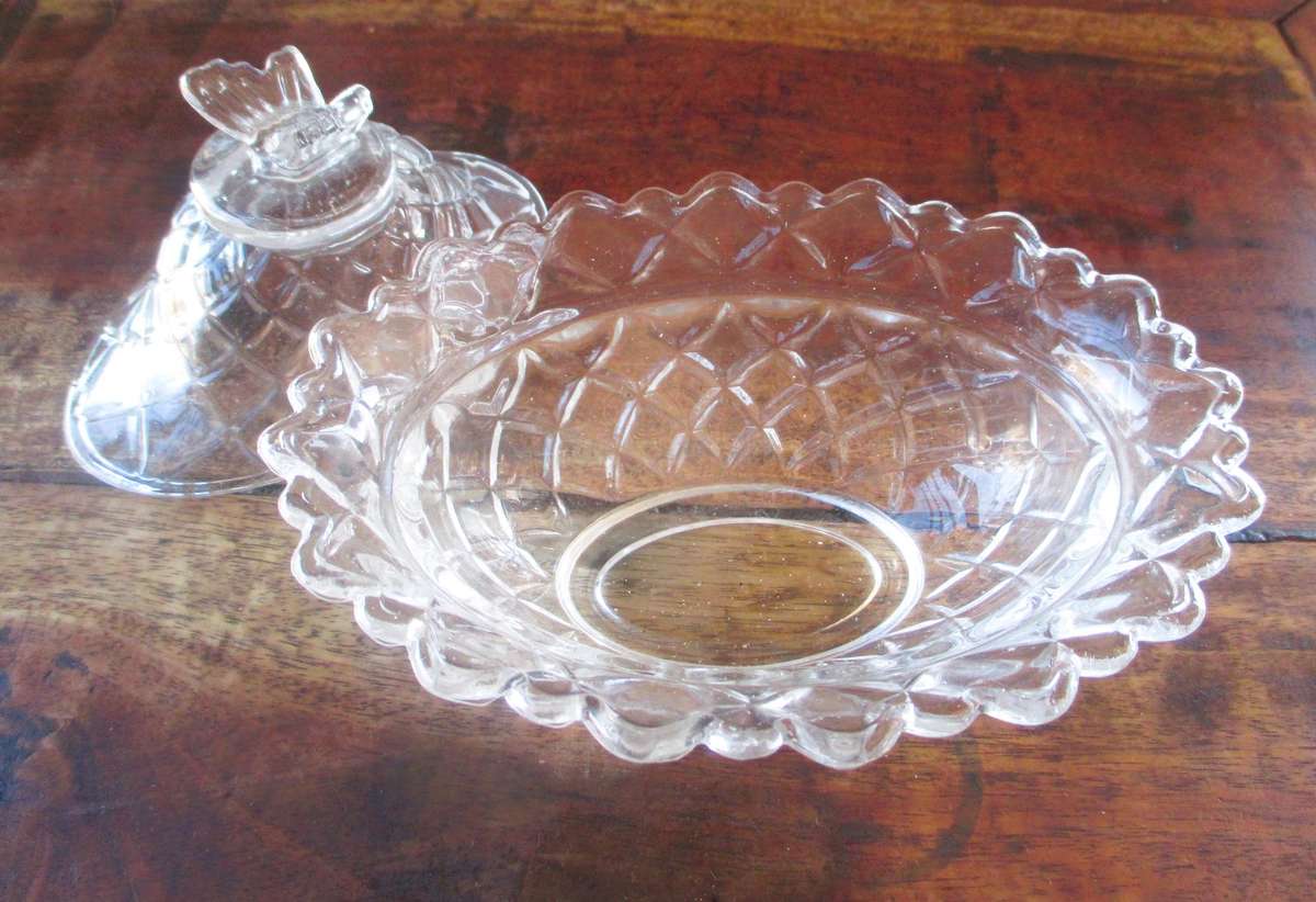 Vintage Crystal butterfly jar with lid 180mm x 120mm