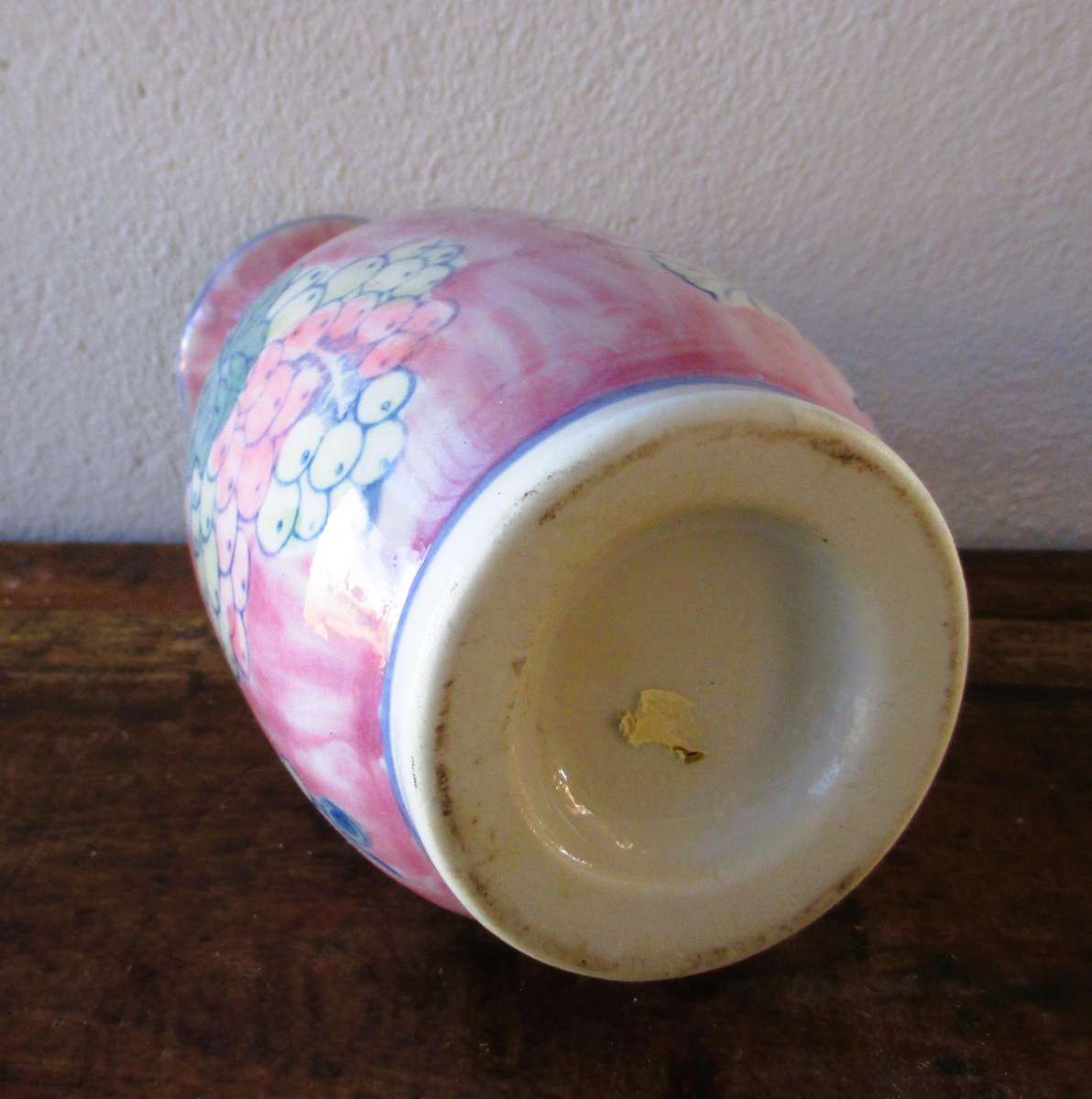 Vintage Chinoiserie Pink grape design porcelain vase , 170mm high.
