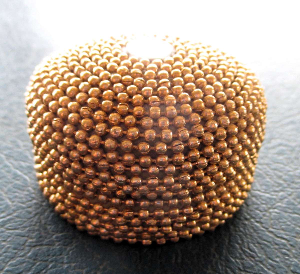 Vintage gold stutted trinket box. 50x30mm