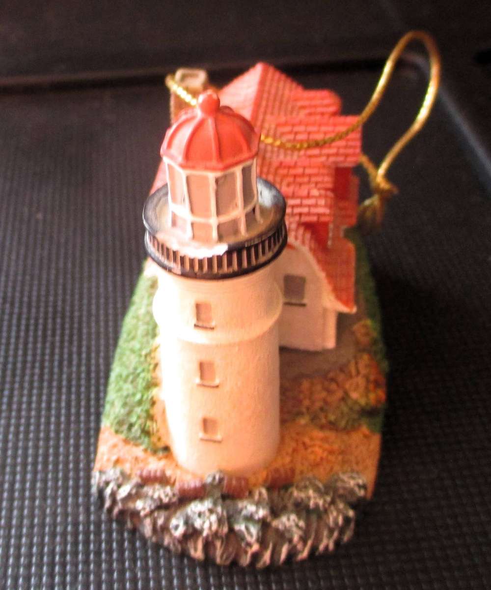 Lefton Historic American Lighthouse Figurine Point Betsie Frankfort 2000, 12865.