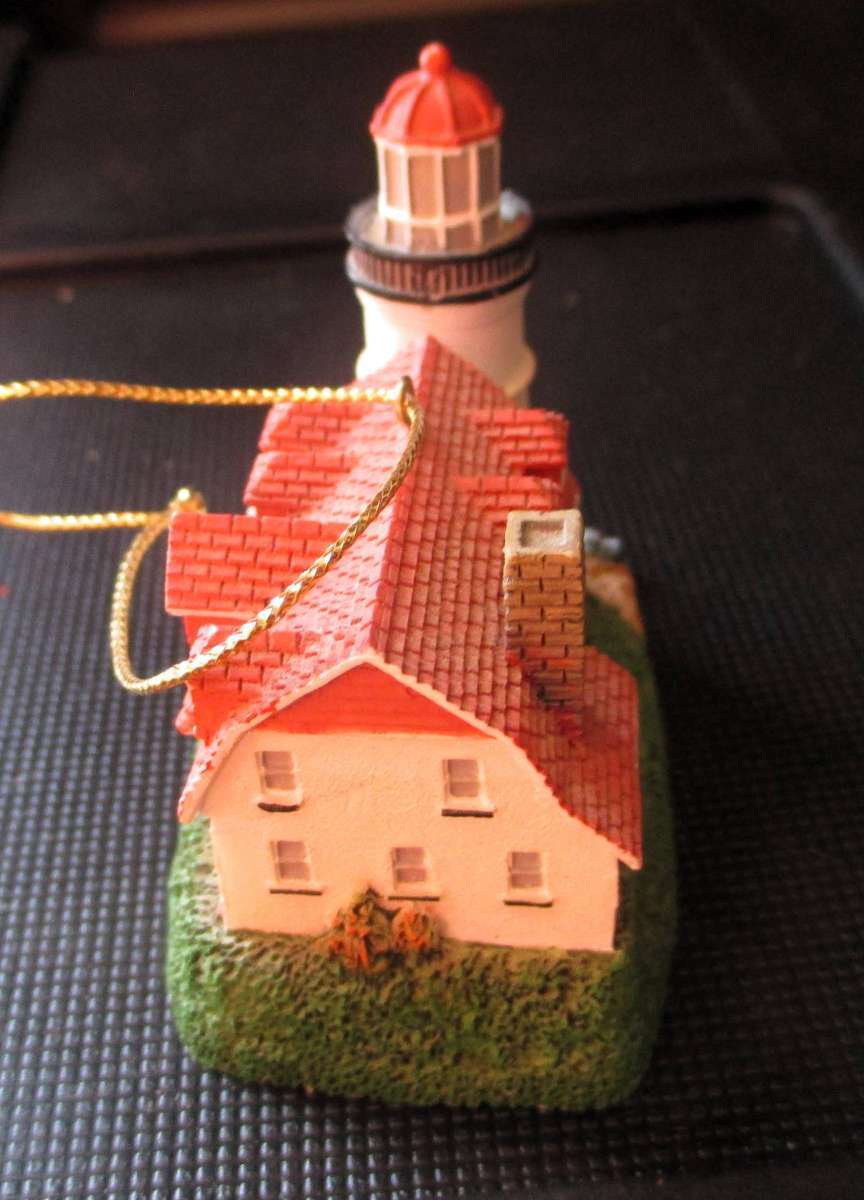 Lefton Historic American Lighthouse Figurine Point Betsie Frankfort 2000, 12865.