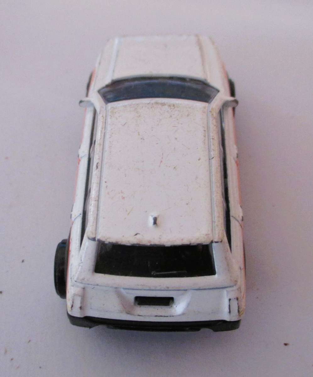 2014 FAST LANE AT-007 WHITE 1:64 DIECAST, as per photo