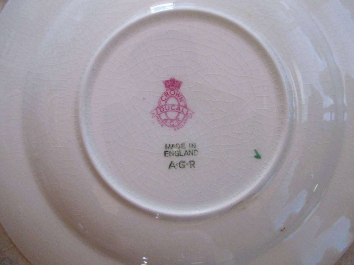 Vintage A.G.R. Crown Ducal Hand Painted Dessert Plate 23cm
