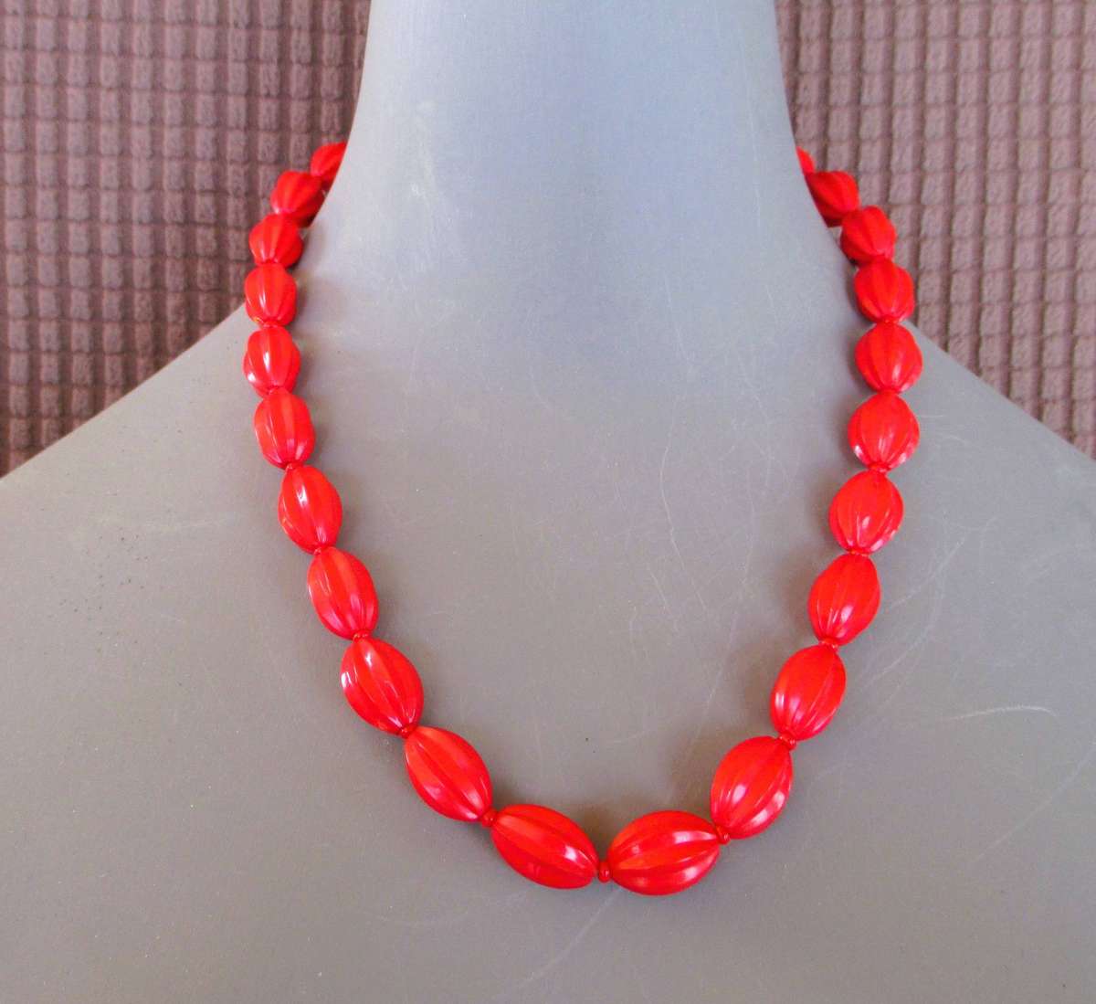 Vintage Red Plastic Melon Beads Necklace 44cm