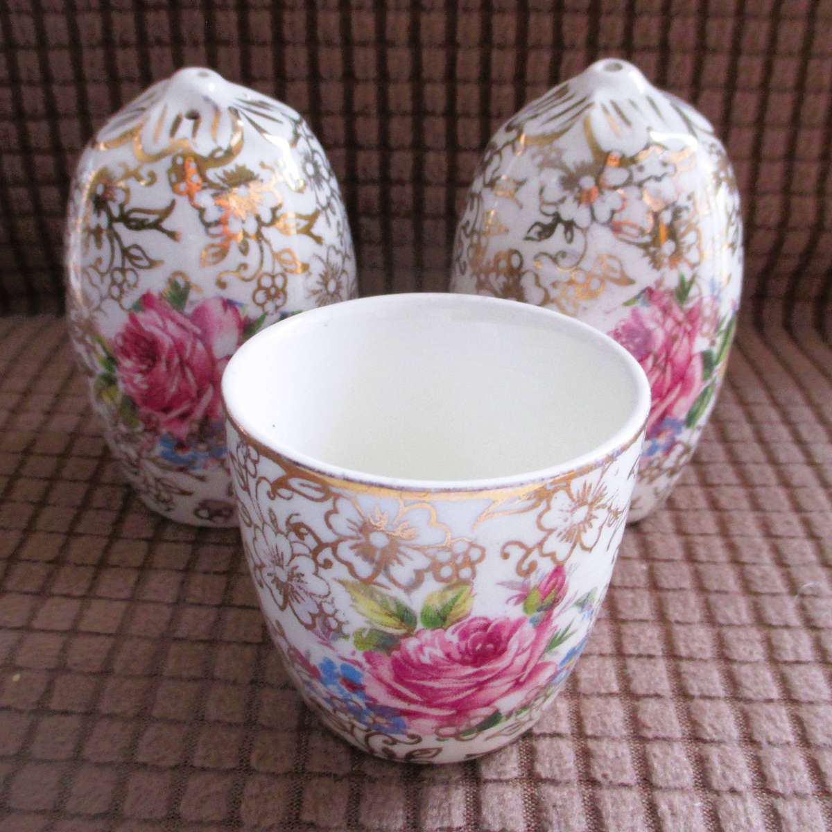 Vintage Mayell England Cruet Set. Very dainty.