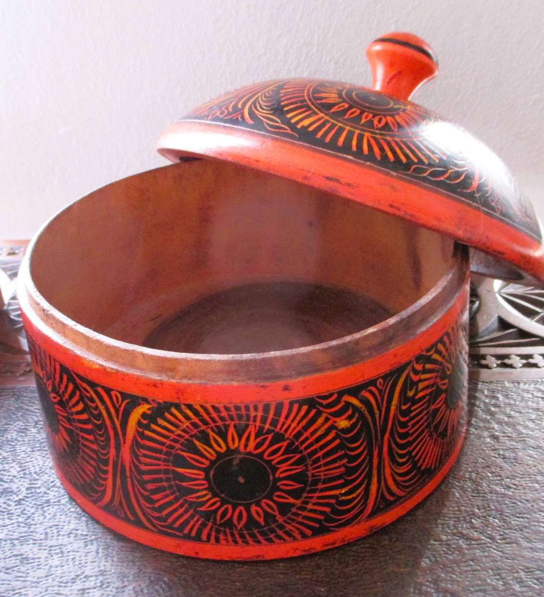 Vintage Wooden Spice Box Middle Eastern Rosewood Painted Lacquered Round, 15cm diameter.