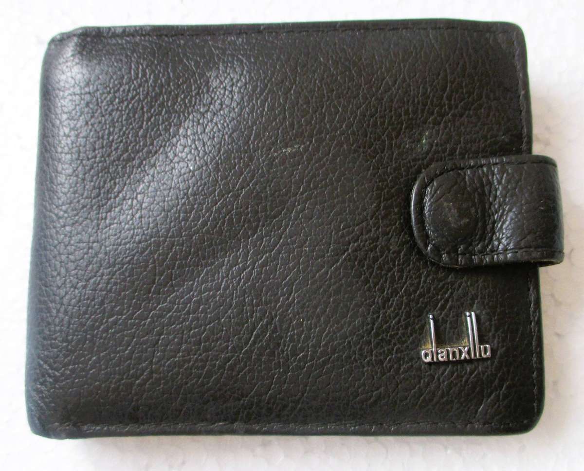 Men's Leather Wallet with Cover Closure and Card Holder, Black